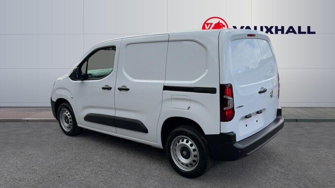 Vauxhall Combo Cargo Combo Diesel 1.5 Turbo D 100ps Prime Plus H1 Van - Image 2